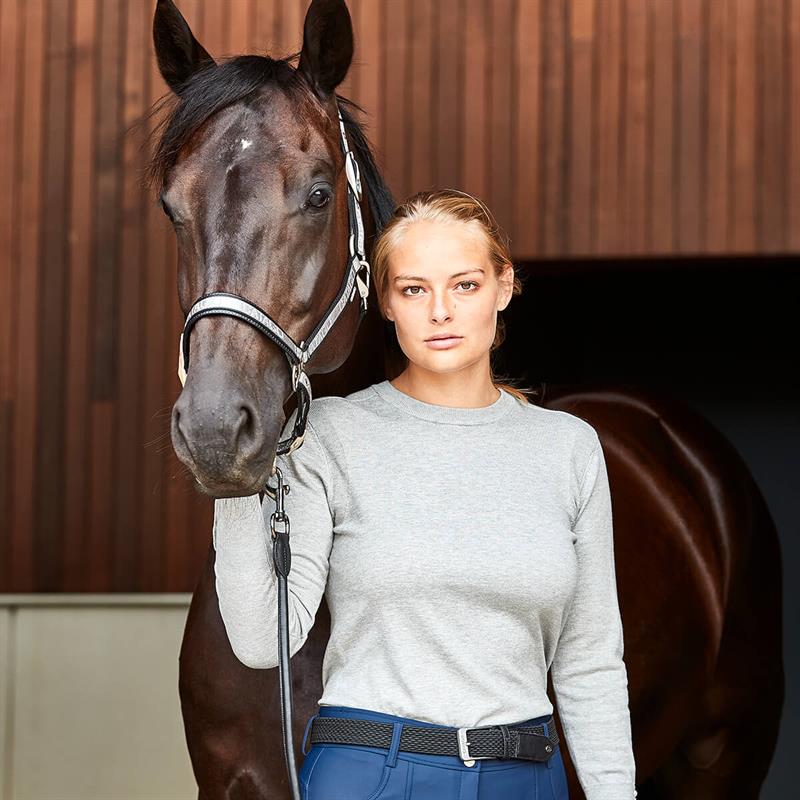 01 CATAGO Robyn strikpullover i grå